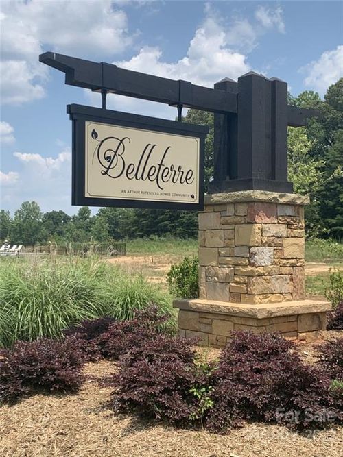 11-10241 Laurier Ln, Huntersville, NC, 28078-6269 | Card Image