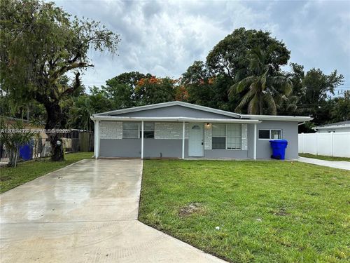 5820 Atlanta St, Hollywood, FL, 33021-2718 | Card Image