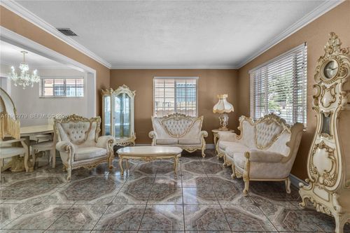 380 E 56th St, Hialeah, FL, 33013 | Card Image