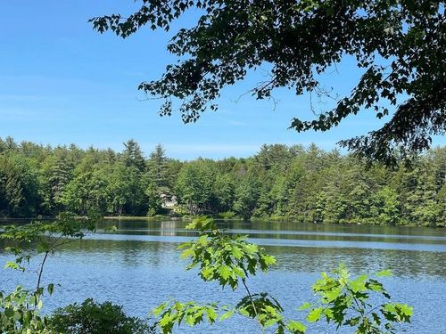 284 Village Rd, Wilmot, NH, 03287-4640 | Card Image