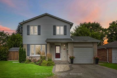 265 London Rd, House other with 3 bedrooms, 2 bathrooms and 4 parking in Newmarket ON | Image 1