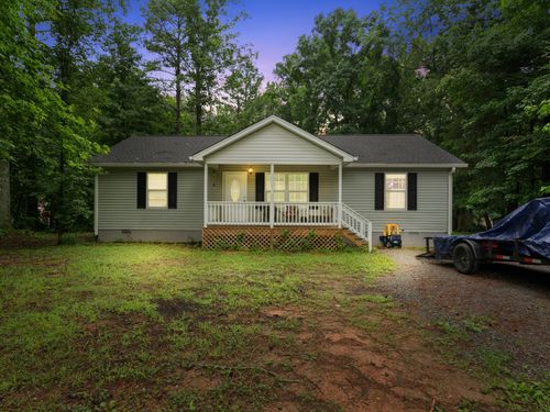205 Windy Park Dr, Mc Ewen, TN, 37101-5540 | Card Image