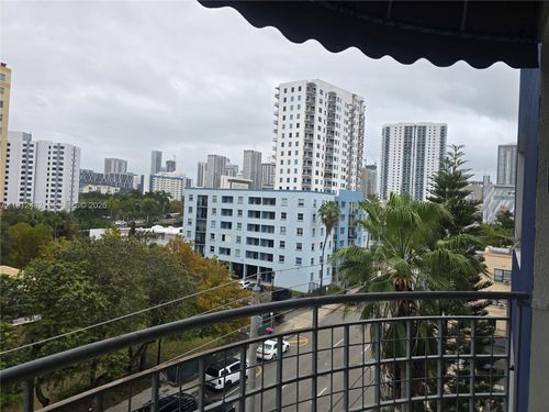 apt-612-546 Sw 1st St, Miami, FL, 33130-1388 | Card Image