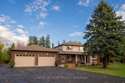 5 Munday Crt, House other with 5 bedrooms, 3 bathrooms and 20 parking in Bowmanville ON | Image 2