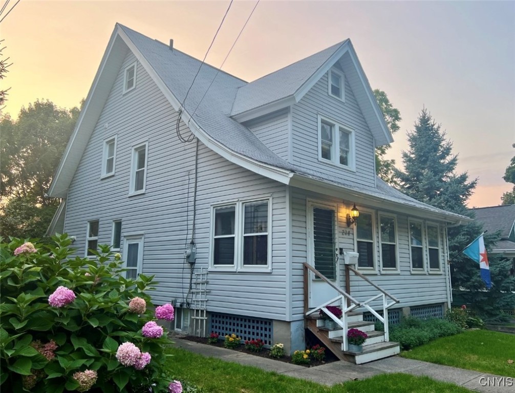 Rider Ave, Syracuse, NY 13207