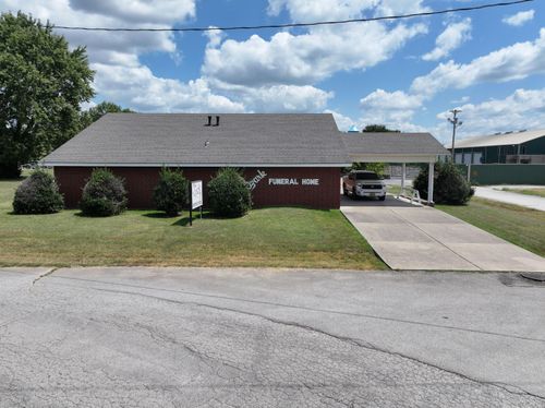 130 N Roy Hill Blvd, Goodman, MO, 64843-9709 | Card Image