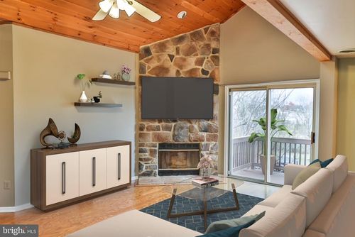 d7-415 Wexford Way, TELFORD, PA, 18969-1880 | Card Image