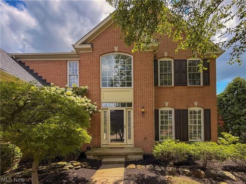 4518 Hearthstone Way, Medina, OH, 44256-6590 | Card Image