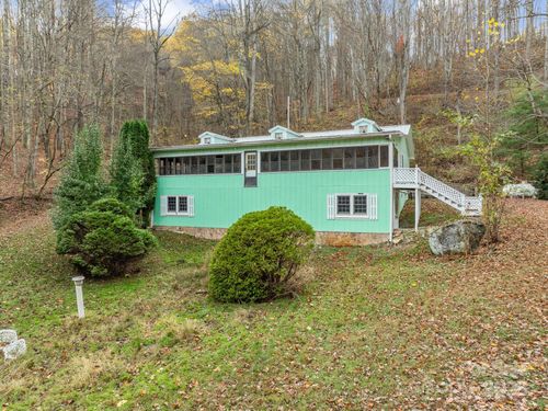 61 Doe Loop, Hot Springs, NC, 28743-7907 | Card Image