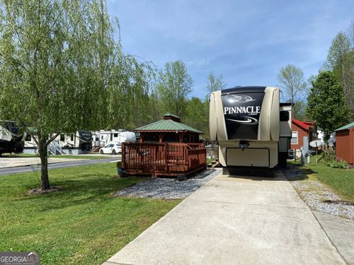 462 Elkmont Trl, Cleveland, GA, 30528-2988 | Card Image