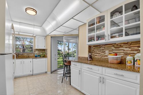 apt-206-3810 Via Poinciana, Lake Worth, FL, 33467-2975 | Card Image