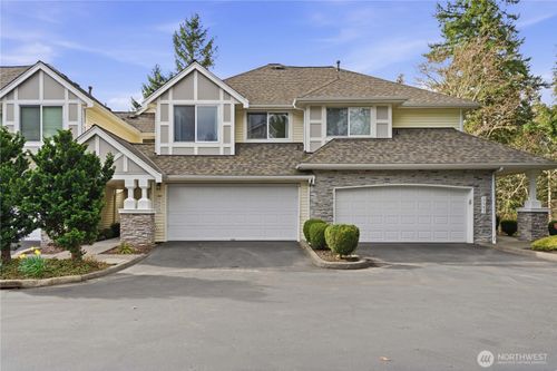 6649 Se Cougar Mountain Way, Bellevue, WA, 98006-5608 | Card Image