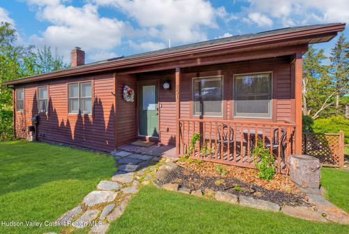 251 Sleepy Hollow Rd, Athens, NY, 12015-2612 | Card Image