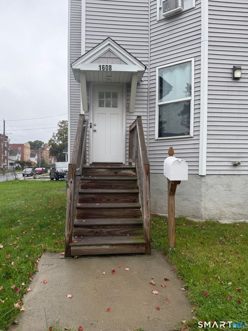 1-1608 Broad St, Hartford, CT, 06106-3116 | Card Image