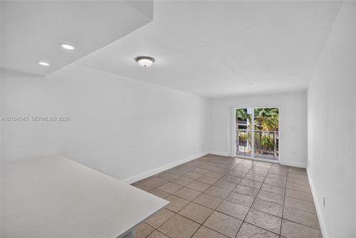 301c-453 Sw 2nd St, Miami, FL, 33130-1446 | Card Image