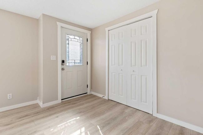 4702 49 Avenue, House other with 2 bedrooms, 1 bathrooms and 2 parking in Killam AB | Image 4