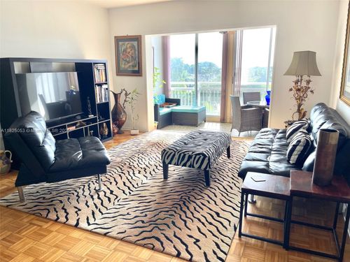 apt-518b-4400 Hillcrest Dr, Hollywood, FL, 33021-7978 | Card Image