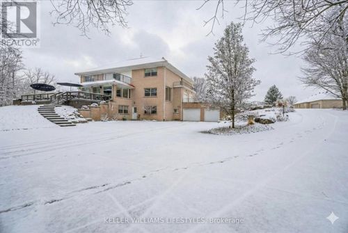 262 Pinetree Lane, Strathroy, ON, N7G4A8 | Card Image