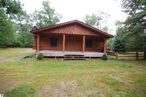 3086 Raymond Gradowski Drive, West Branch, MI, 48661 | Card Image