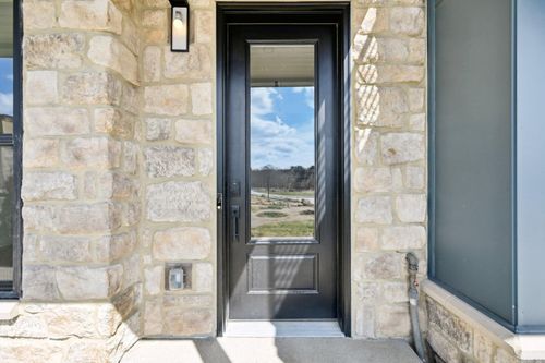 2252 Quarry Trails Dr, Columbus, OH, 43228-8970 | Card Image