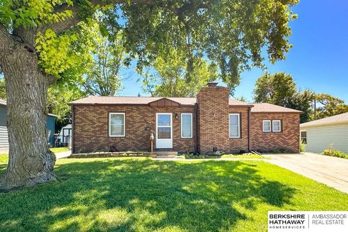 7009 Emiline St, La Vista, NE, 68128-4313 | Card Image