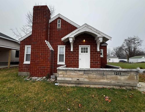1211 & 1209 W Main Street, Mitchell, IN, 47446 | Card Image