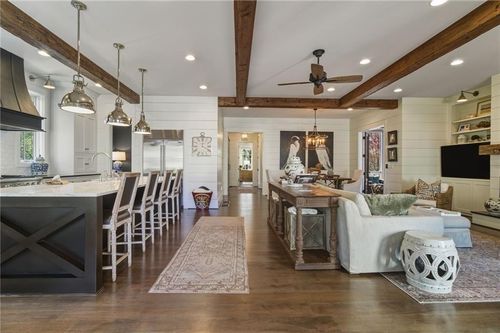 82 Wood Pl, Roswell, GA, 30075-3540 | Card Image