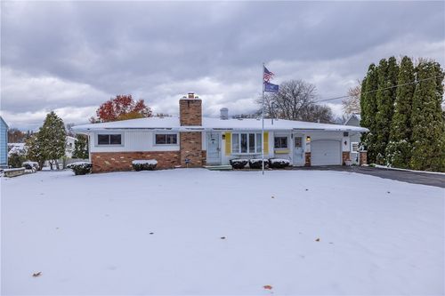 282 Straub Rd, Greece, NY, 14626-4262 | Card Image