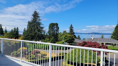 8308 Frederick Pl, Edmonds, WA, 98026-5033 | Card Image