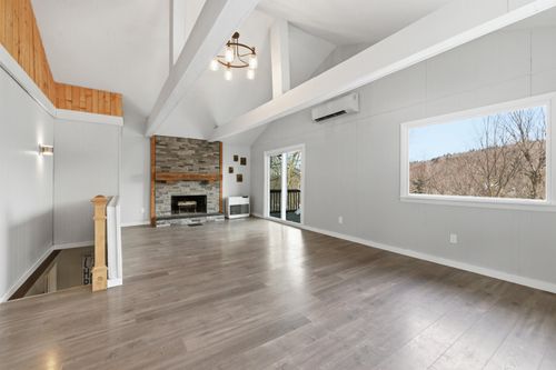25 Hilltop Dr, Newbury, NH, 03255-5612 | Card Image