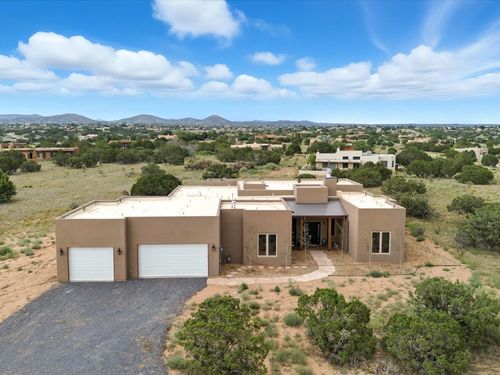 39 Monterey Rd, Santa Fe, NM, 87508-8288 | Card Image