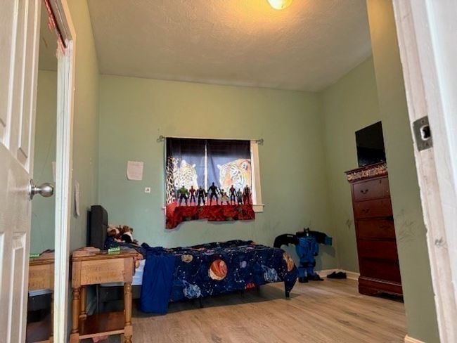 10 Byron St, House other with 4 bedrooms, 2 bathrooms and 4 parking in Worcester MA | Image 13
