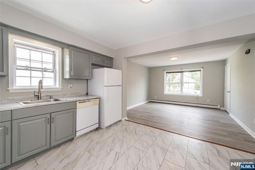 294 Paxton Street, Paterson, NJ, 07503 | Card Image