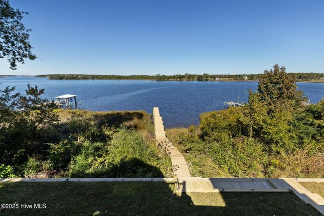 Views of Pettiford Bay & White Oak River | Image 8