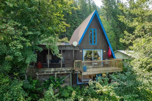 3959 Bayside Way, Loon Lake, WA, 99148-5102 | Card Image