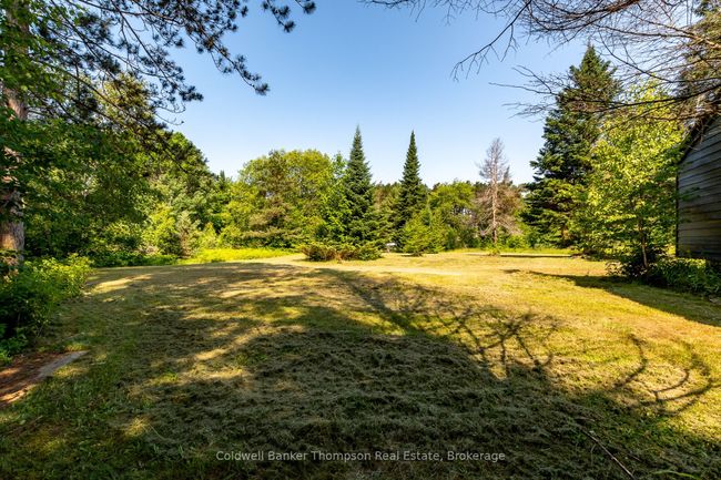 1049 Lawrence Pit Rd, House other with 4 bedrooms, 3 bathrooms and 6 parking in Utterson ON | Image 48