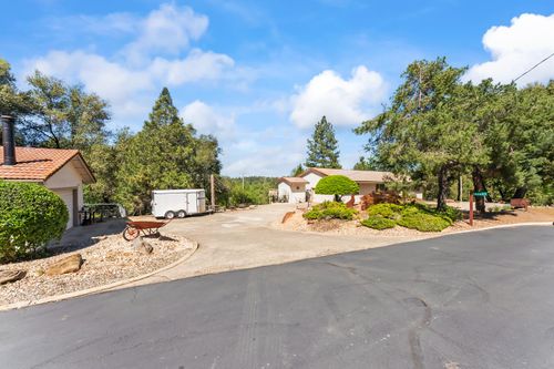 17065 Niles Road, Jackson, CA, 95642 | Card Image
