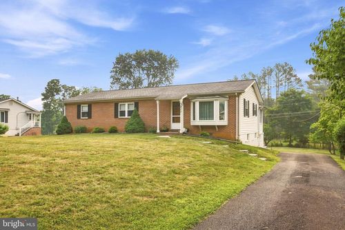 311 Moose Rd, BERRYVILLE, VA, 22611-3240 | Card Image