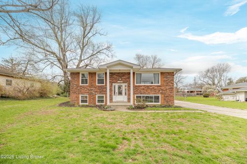1624 Greenland Park Cir, Shelbyville, KY, 40065-8853 | Card Image