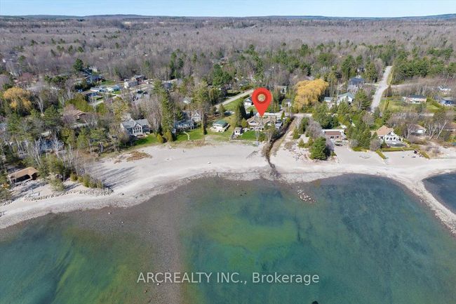 1482 Tiny Beaches Rd N, House other with 3 bedrooms, 3 bathrooms and 10 parking in Tiny ON | Image 4