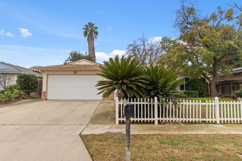 4665 W Ashcroft Ave, Fresno, CA, 93722-4354 | Card Image