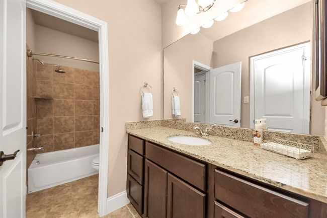 Private vanity area for Bedroom #2 | Image 27