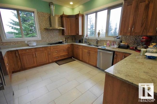 26116A 16 Highway, House other with 5 bedrooms, 5 bathrooms and 8 parking in Spruce Grove AB | Image 12