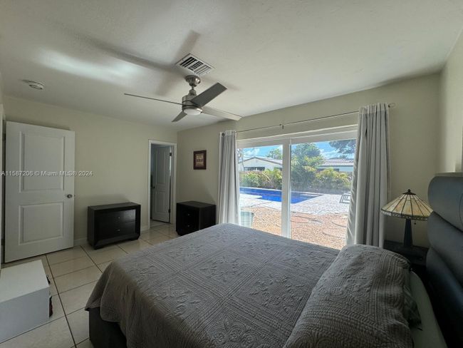 830 Sw 1st Ave, House other with 3 bedrooms, 2 bathrooms and null parking in Pompano Beach FL | Image 12