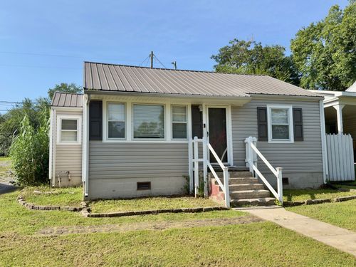 109 Parker St, Woodbury, TN, 37190-1425 | Card Image