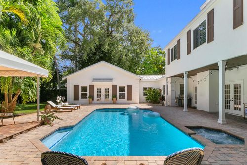 16 Ridgeview Rd N, Sewalls Point, FL, 34996-6415 | Card Image