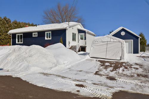 85 Rue Des Pins, Thurso, QC, J0X3B0 | Card Image