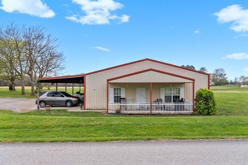 199 Beeker Rd, Pembroke, KY, 42266-8712 | Card Image