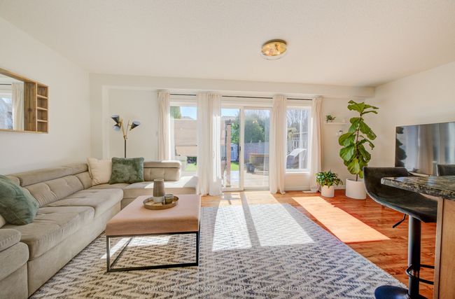 12 Gage St, House attached with 3 bedrooms, 2 bathrooms and 1 parking in Grimsby ON | Image 13