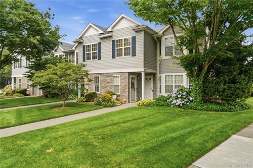 348 Medea Way, Central Islip, NY, 11722-4541 | Card Image